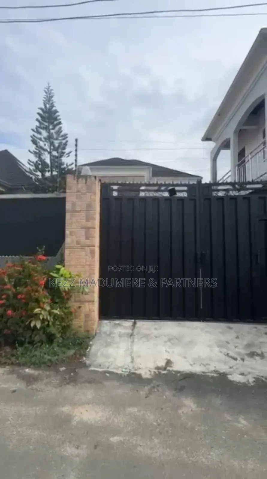 6bdrm Duplex in Gated Estate Sars for sale in Rukpokwu