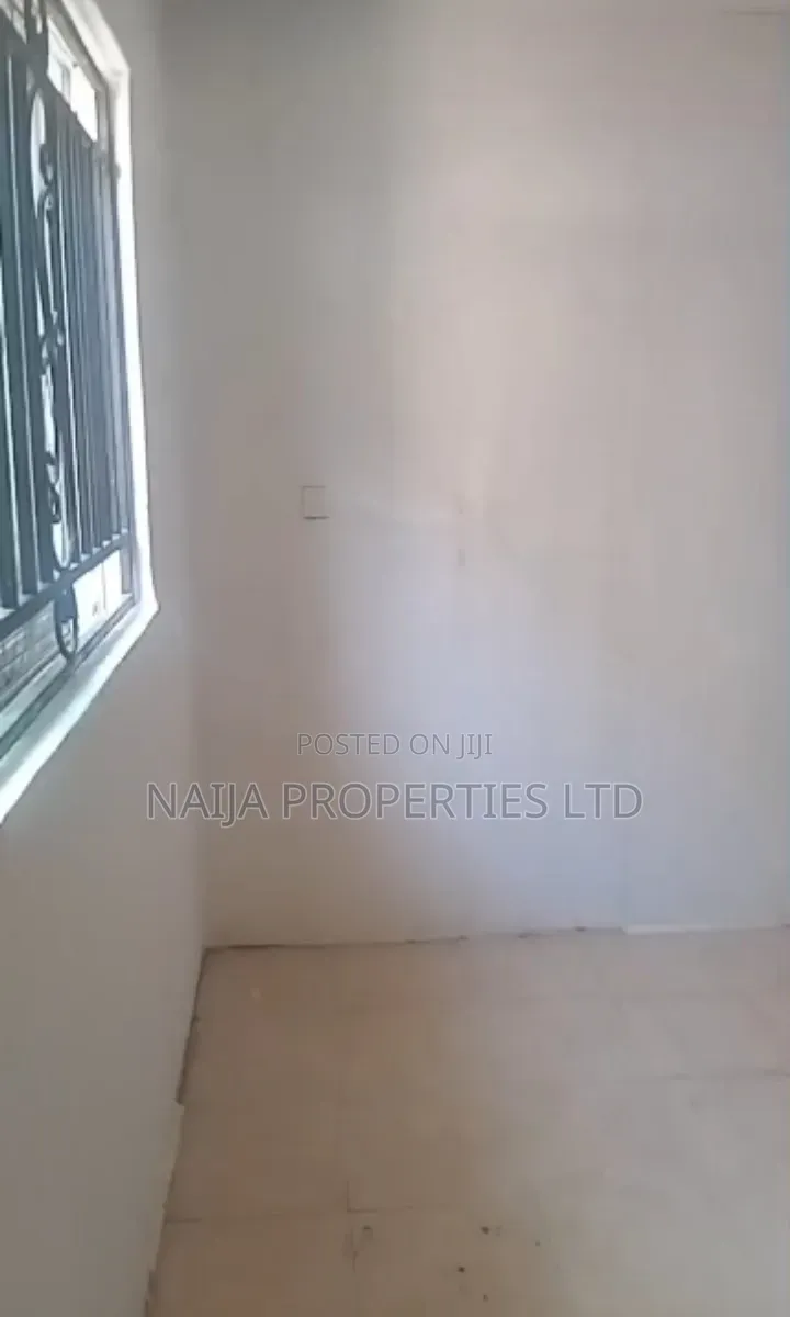 Studio Apartment in Bera Estate, Chevron for rent in Chevron