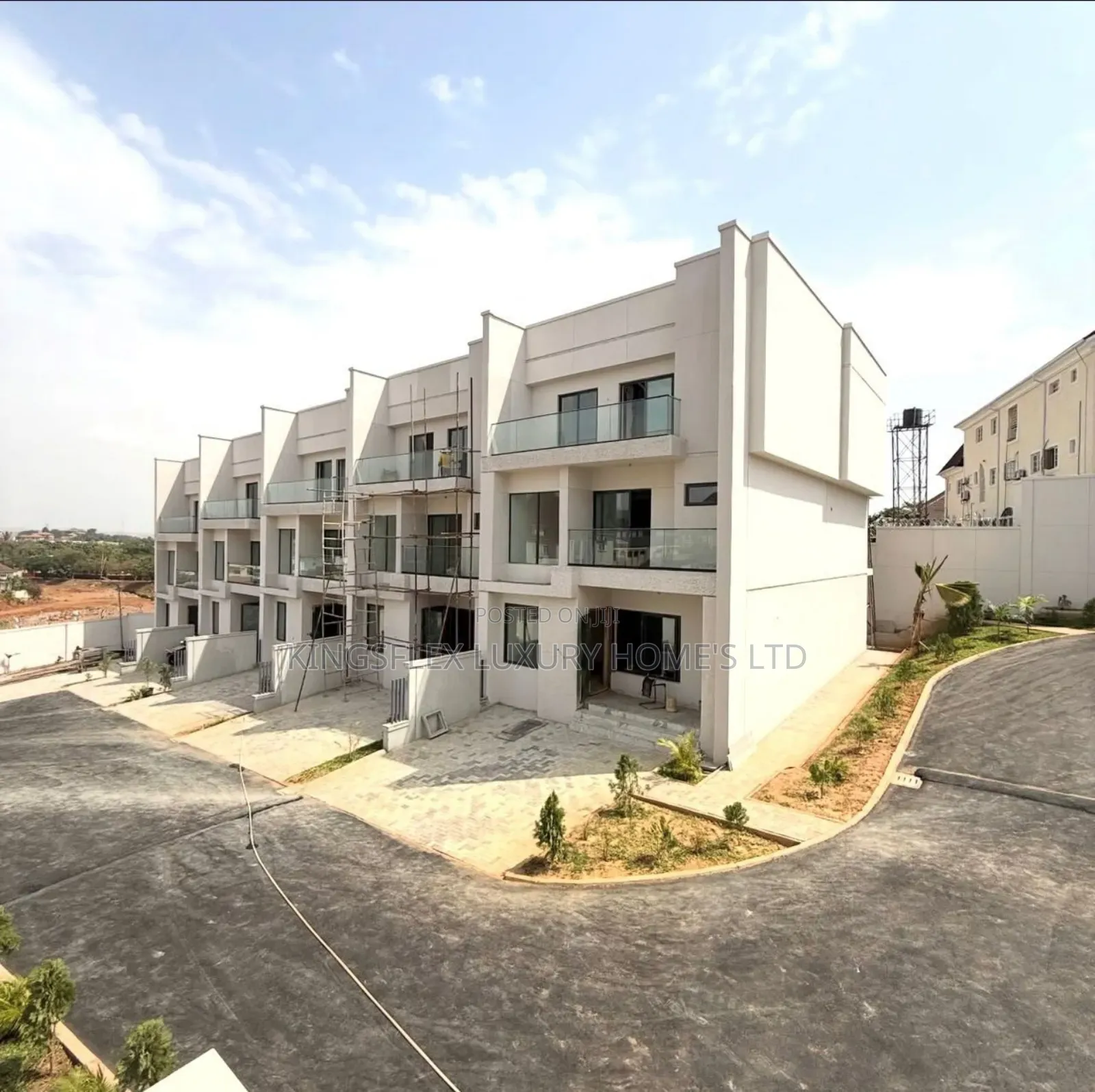 2bdrm Apartment in It Own Compound, Maitama for sale in Maitama