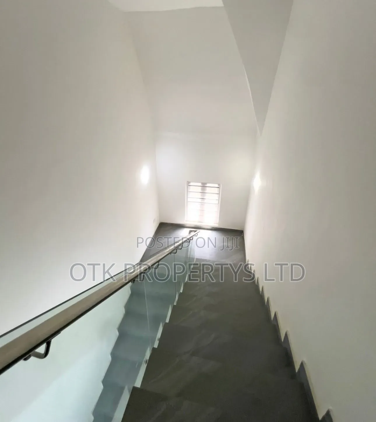 7bdrm Duplex in At Efab Metropolis, Life Camp for sale in Life Camp