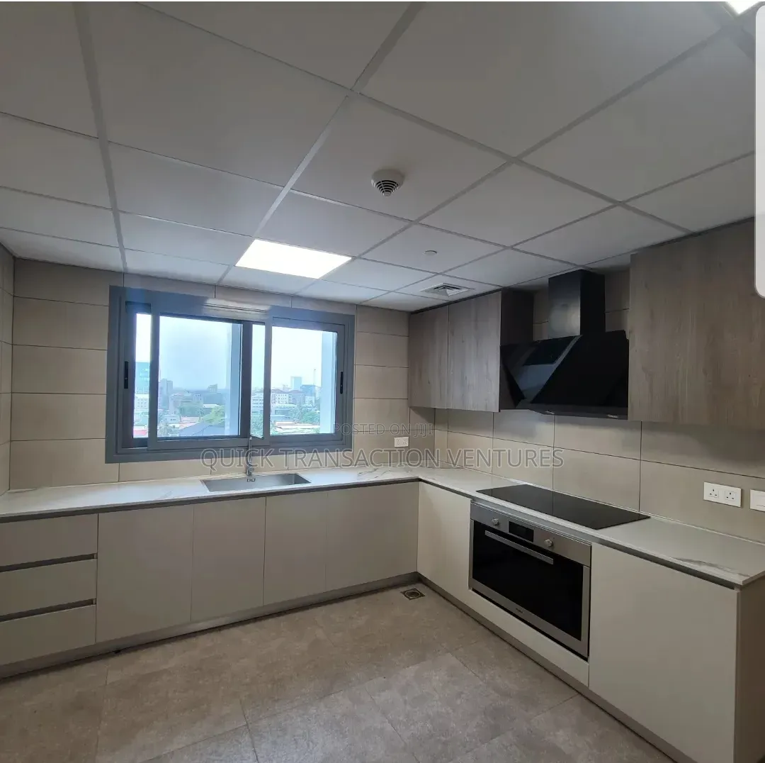 3bdrm Apartment in La Tour, Ademola Adetokunbo for rent in Ademola Adetokunbo