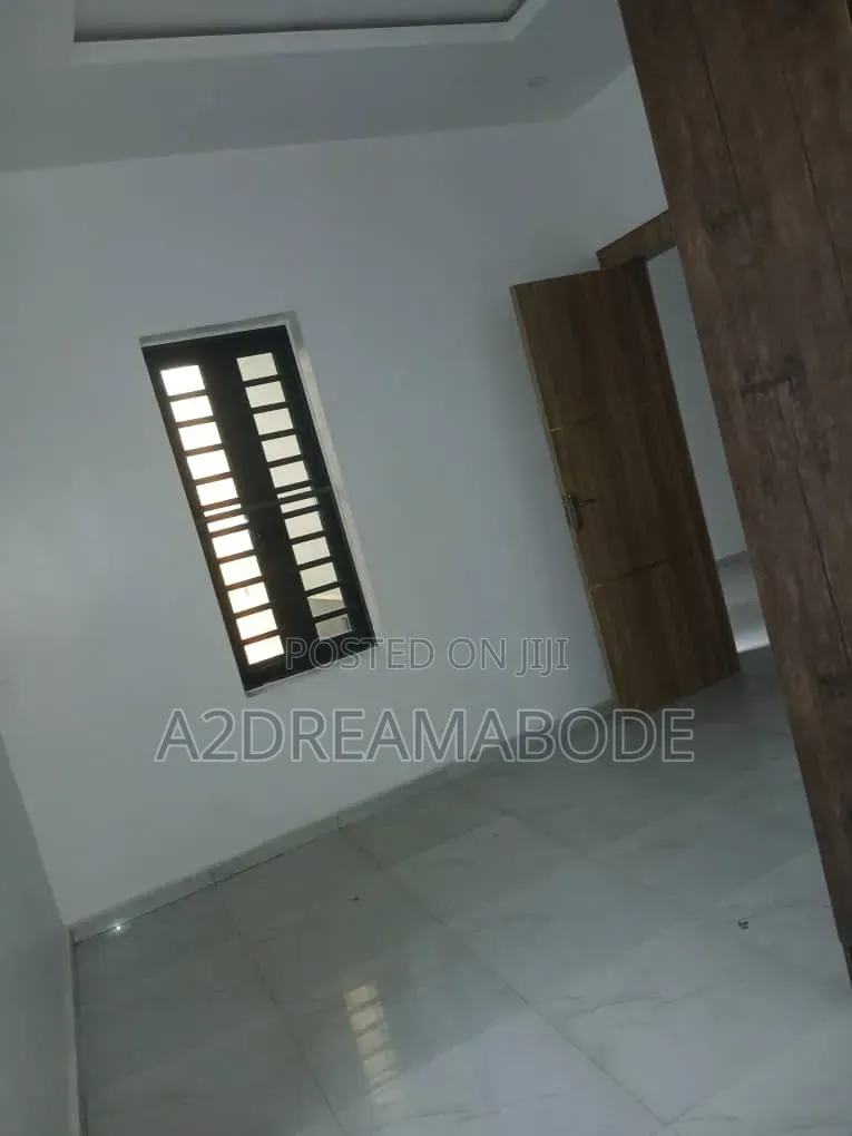 4bdrm Duplex in Opic Isheri North for sale in Isheri North