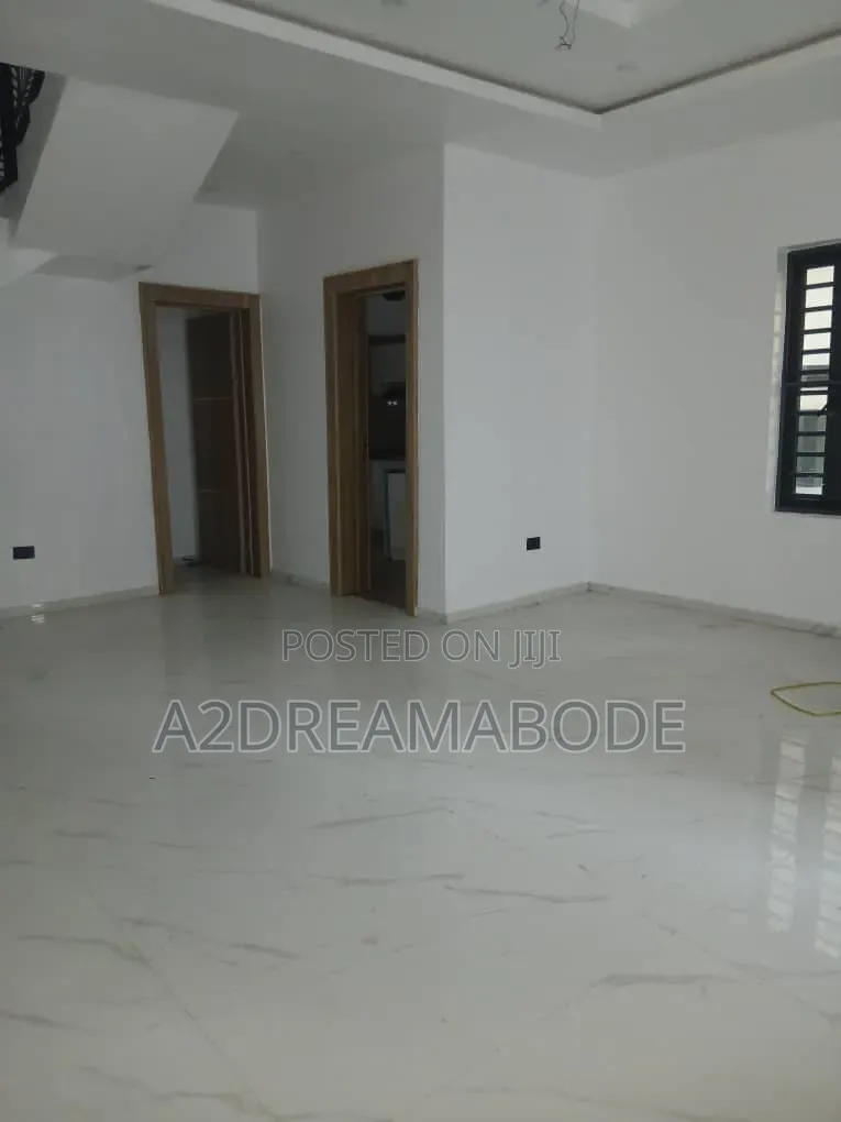 4bdrm Duplex in Opic Isheri North for sale in Isheri North