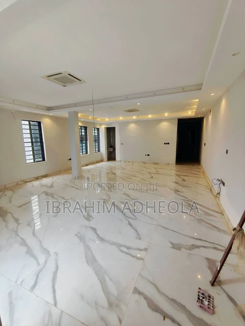 5bdrm Duplex in Ikeja Gra for sale in Ikeja GRA