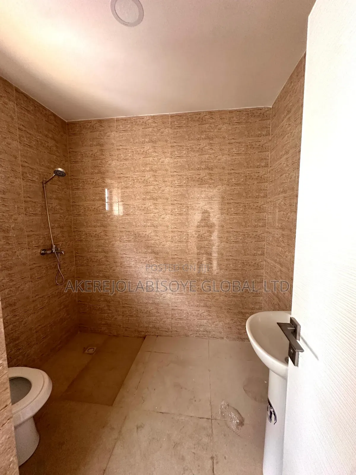 3bdrm Apartment in Jahi Gilmore, Abuja for rent in Jahi