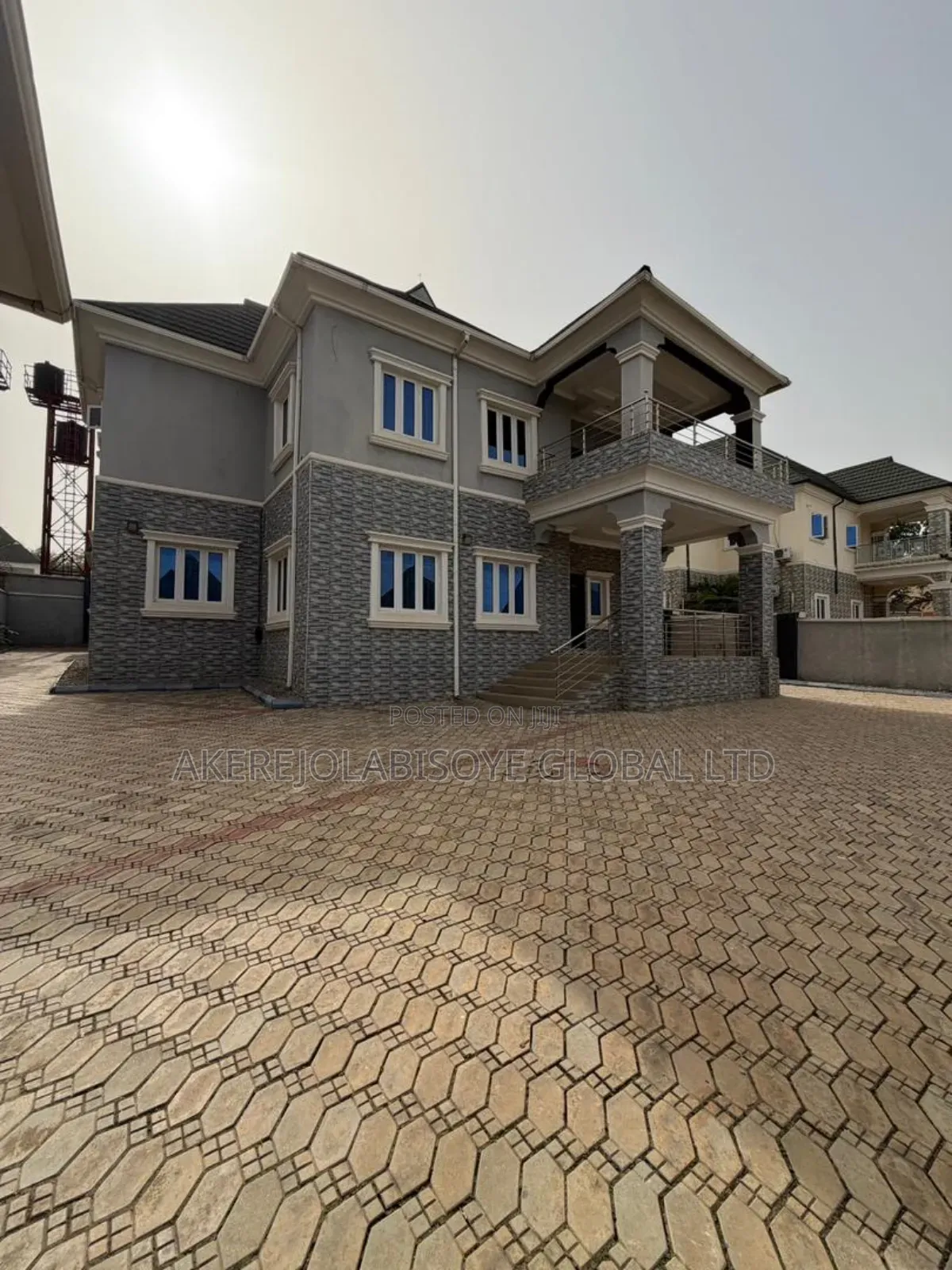 5bdrm Duplex in Lifecamp , Abuja for sale in Life Camp