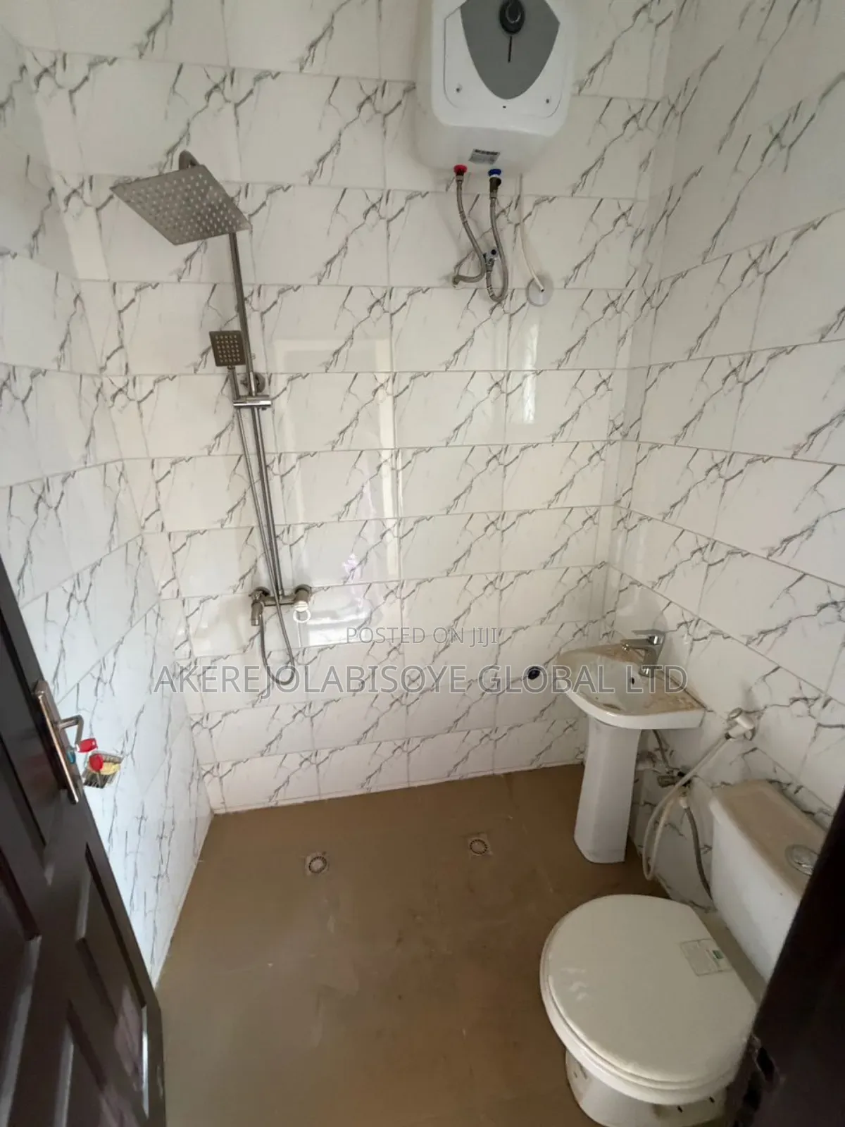 5bdrm Duplex in Lifecamp , Abuja for sale in Life Camp