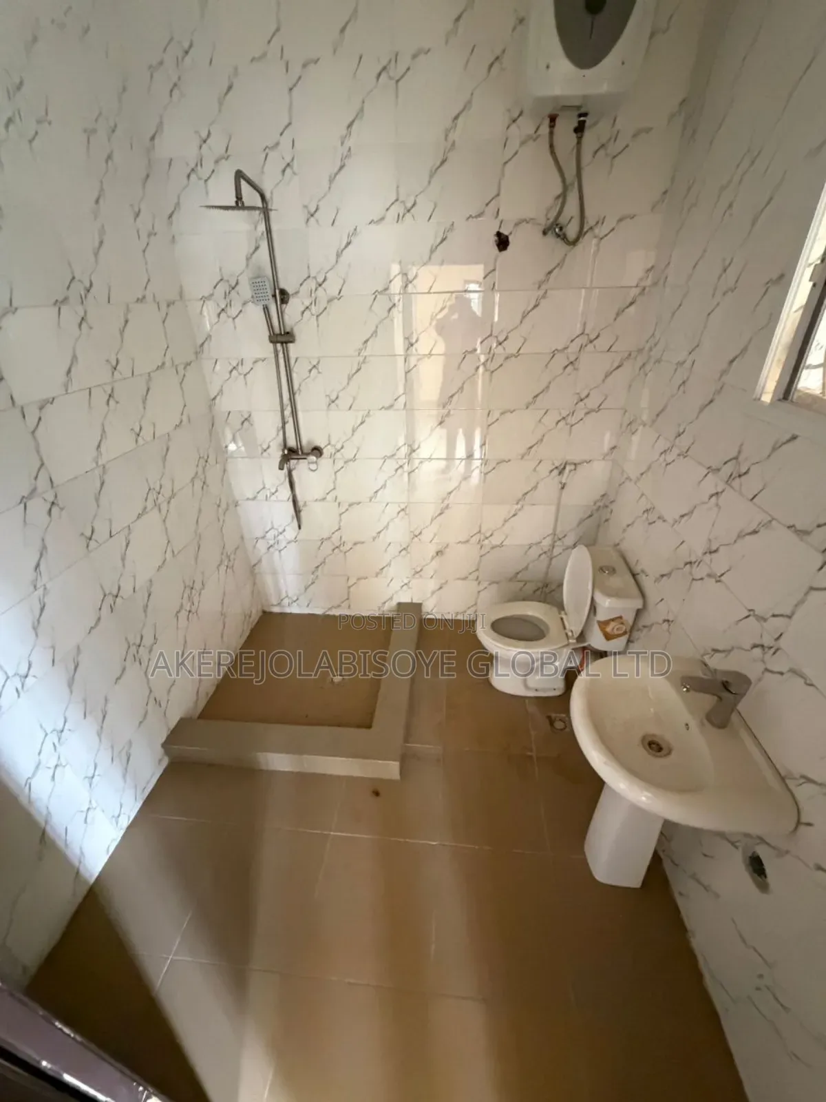 5bdrm Duplex in Lifecamp , Abuja for sale in Life Camp