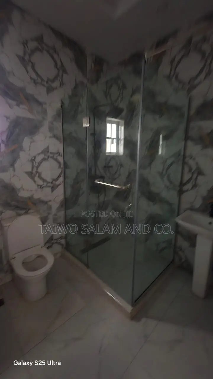 4bdrm Duplex in Akobo for sale in Akobo