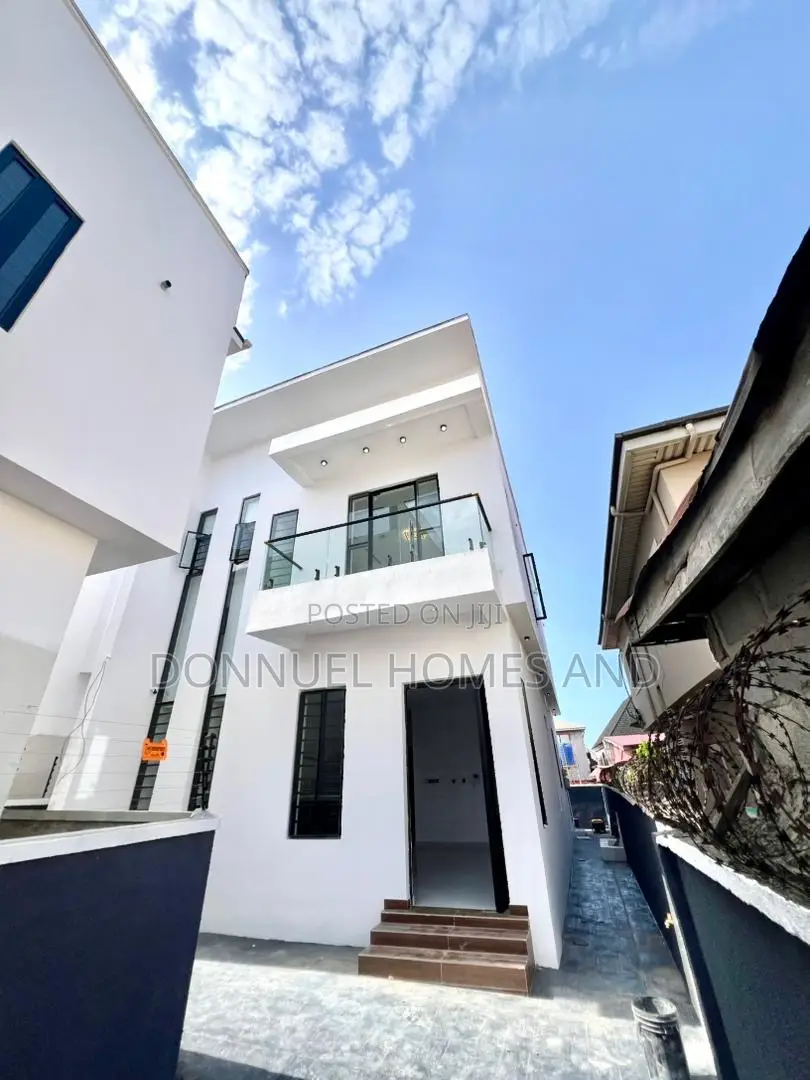 4bdrm Duplex in Lekki Expressway for sale in Lekki Expressway