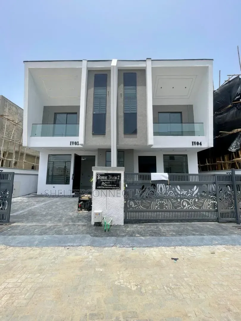 4bdrm Duplex in Ikota for sale in Ikota