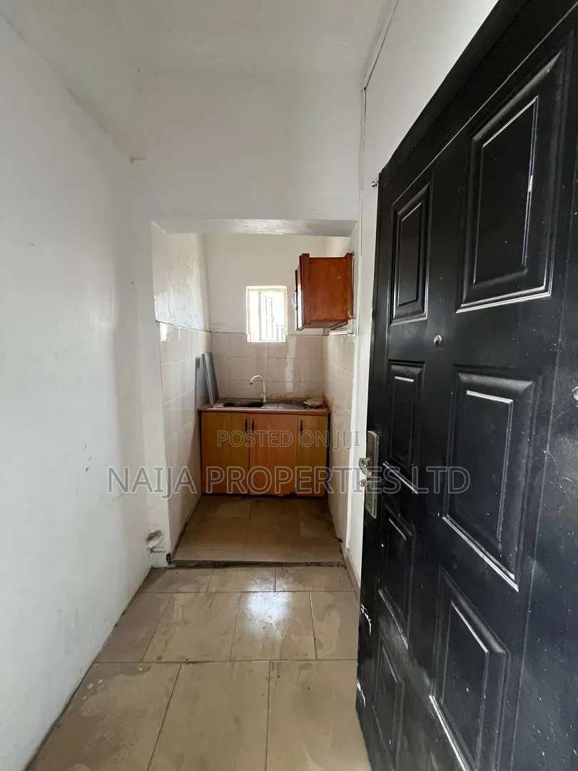Mini Flat in Chevyview Estate, Ikota for rent in Ikota