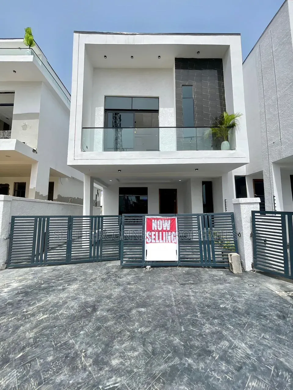 5bdrm Duplex in Lekki Expressway for sale in Lekki Expressway
