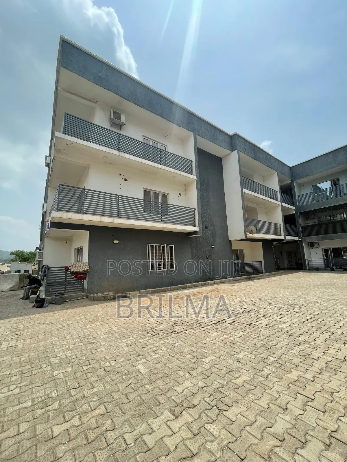 3bdrm Block of Flats in Life Camp for sale in Life Camp
