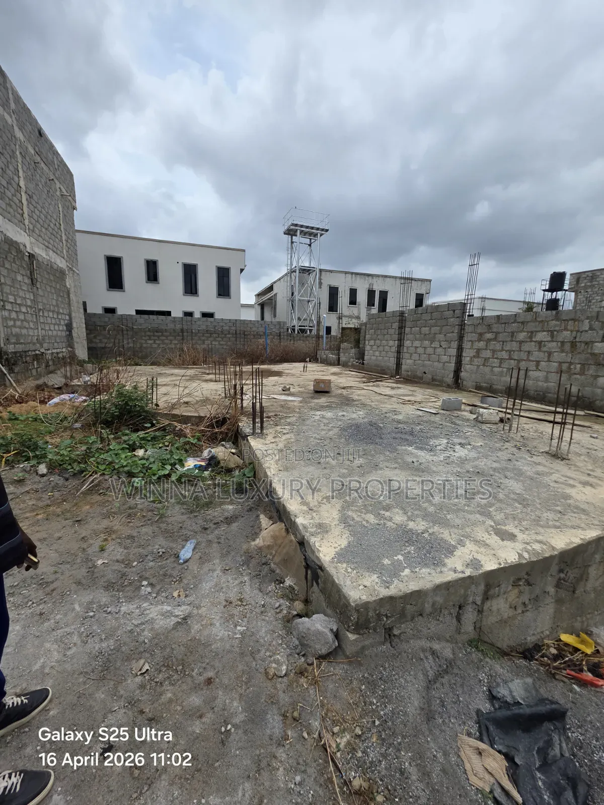340sqm of Land Hall 7 in Galadimawa