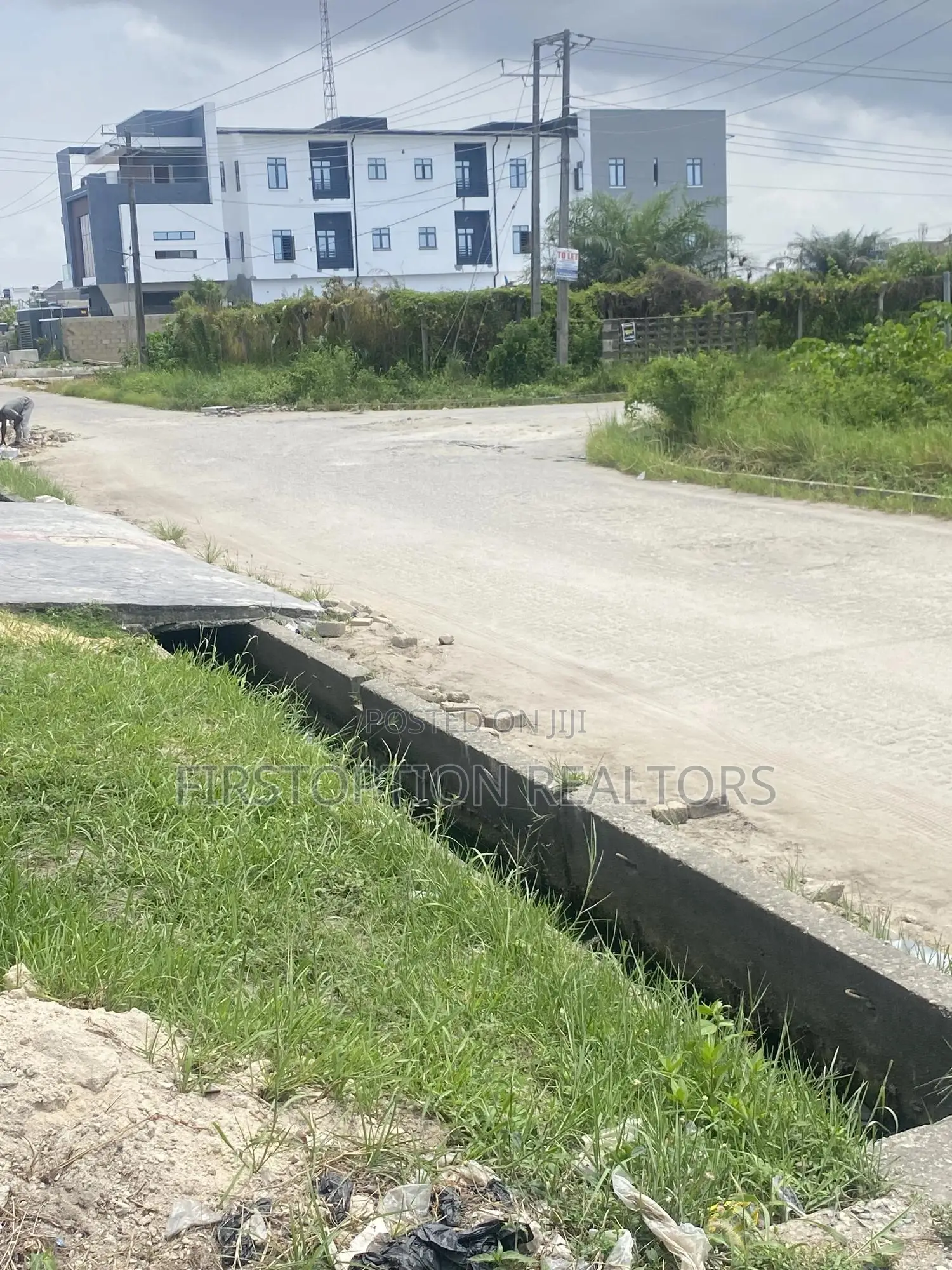 700sqm Land for Lease at Lekki Scheme2 Ajah Lagos in Off Lekki-Epe Expressway