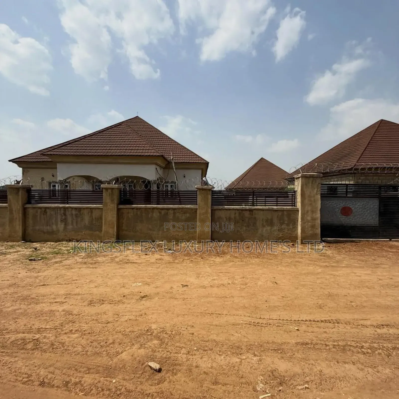 3bdrm Bungalow in Apo Wumba for sale in Apo District