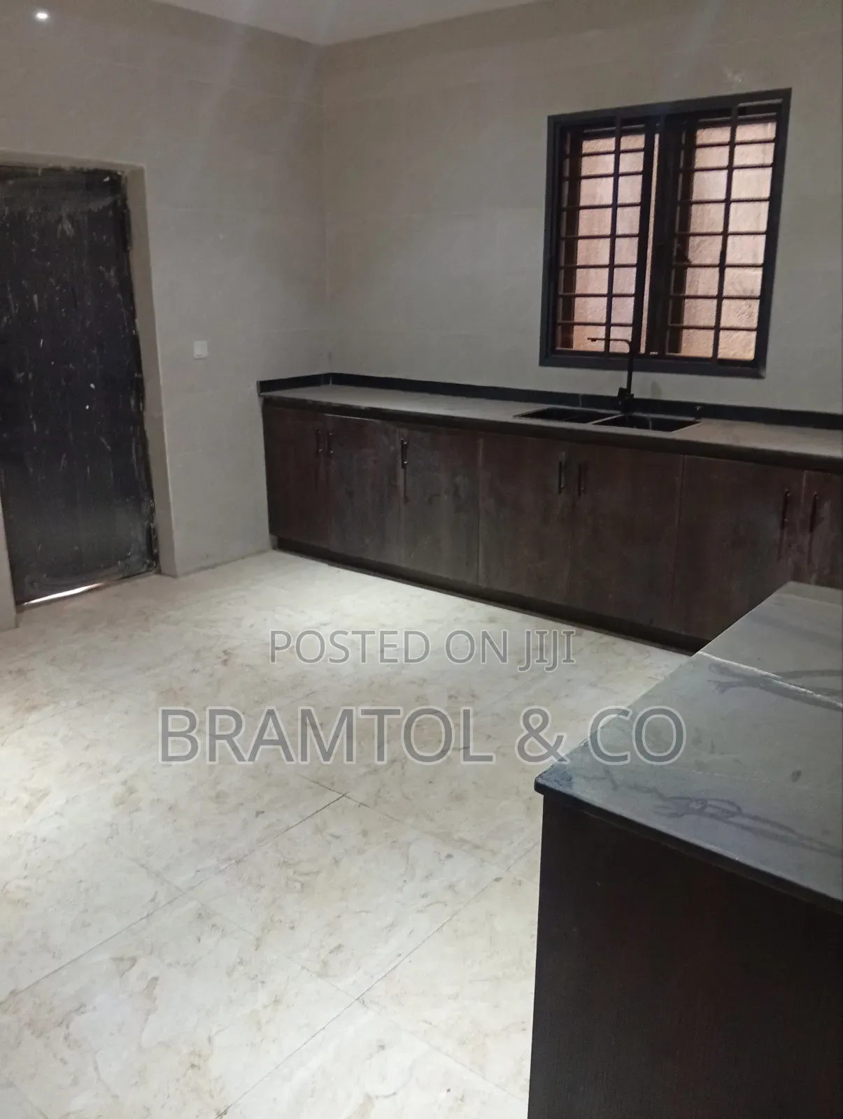 4bdrm Townhouse / Terrace in Dakwo District for rent in Dakwo District