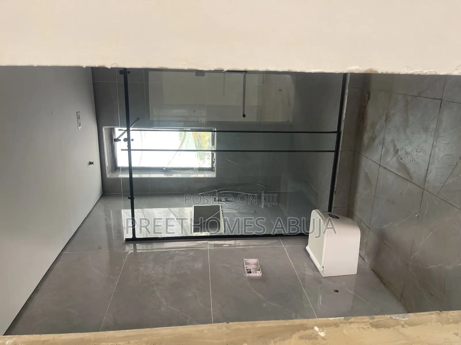 5bdrm Duplex in Life Camp for sale in Life Camp