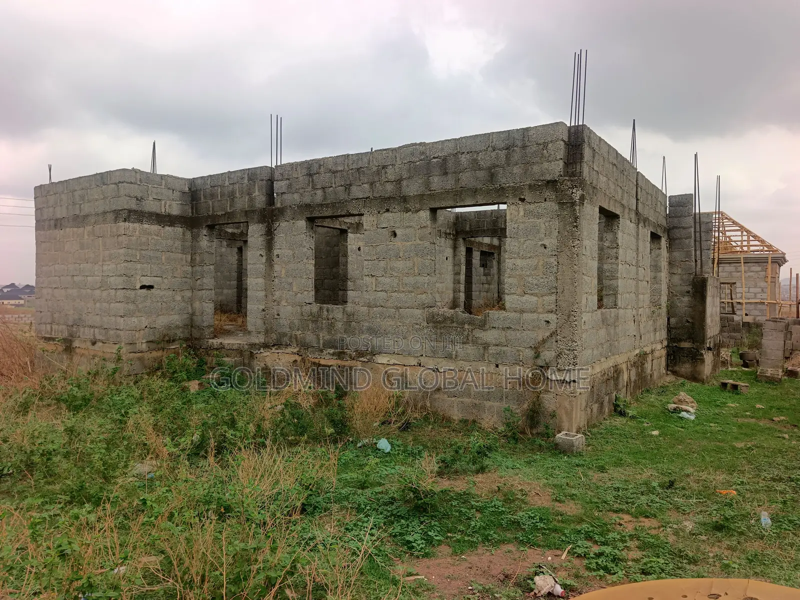 5bdrm Duplex In Goldmind Estate, Sabon Lugbe For Sale in Sabon Lugbe