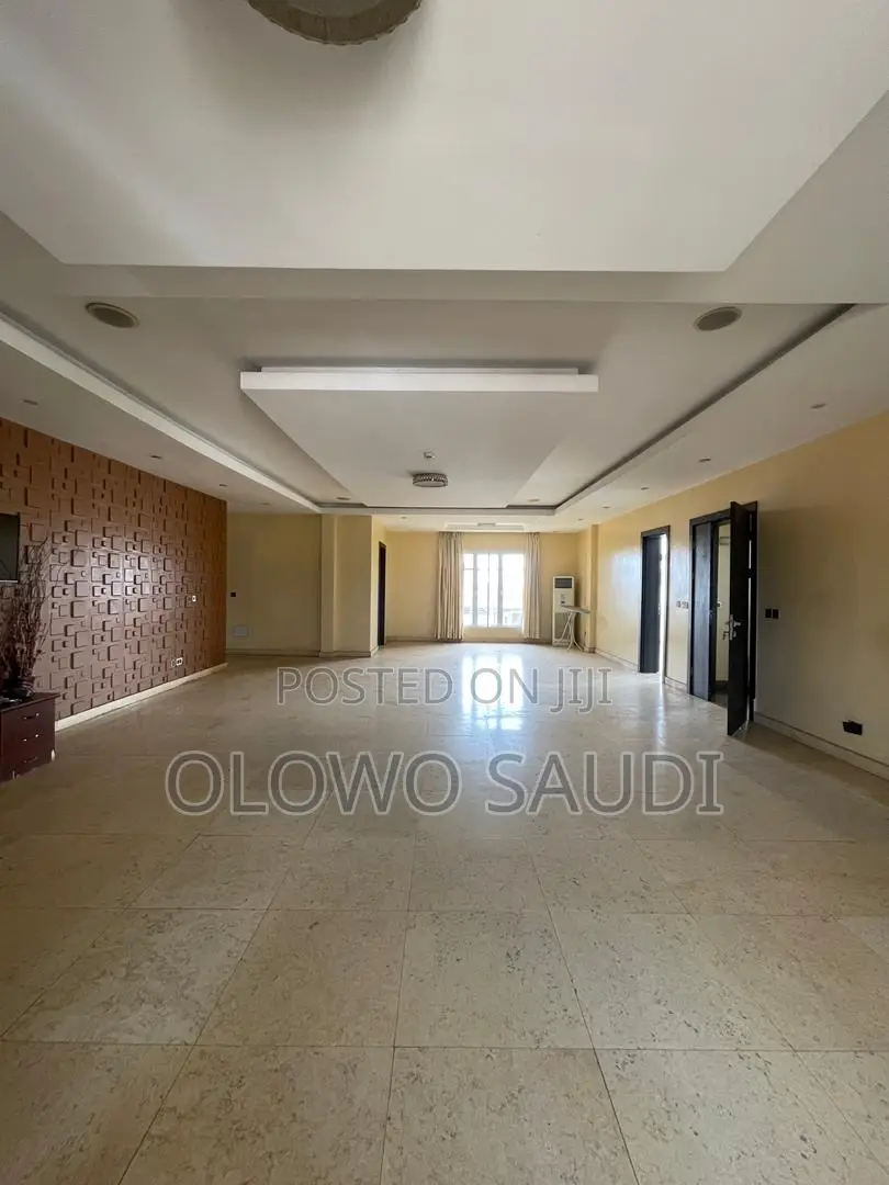 3bdrm Apartment in Ikoyi for rent in Ikoyi