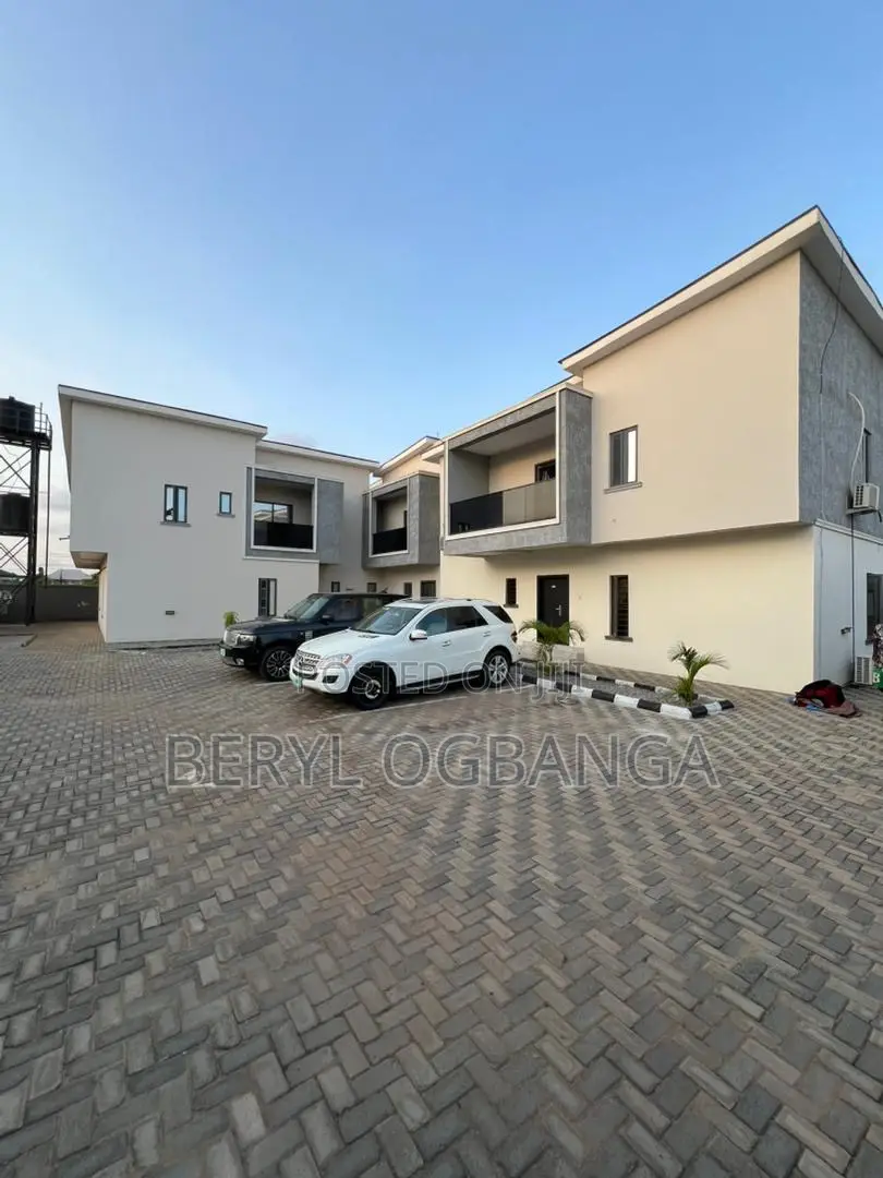 4bdrm Duplex in Abraham Adesanya Estate for rent in Abraham Adesanya Estate