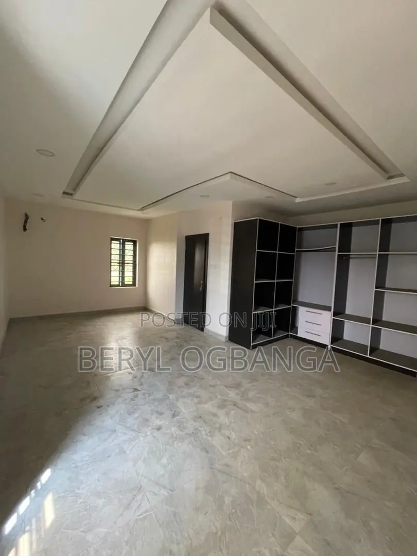 4bdrm Duplex in Abraham Adesanya Estate for rent in Abraham Adesanya Estate