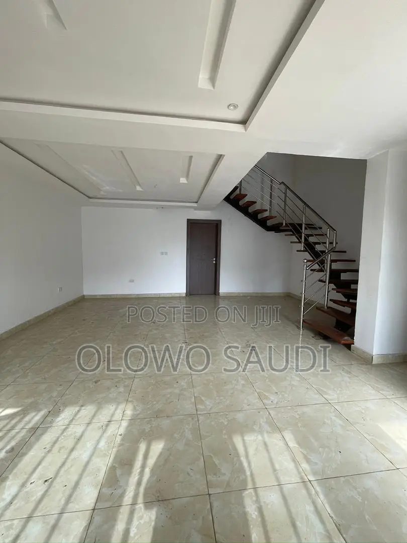 4bdrm Townhouse / Terrace in Lekki Phase 1 for rent in Lekki Phase 1