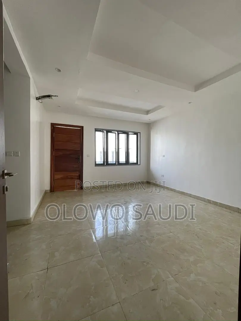 4bdrm Townhouse / Terrace in Lekki Phase 1 for rent in Lekki Phase 1