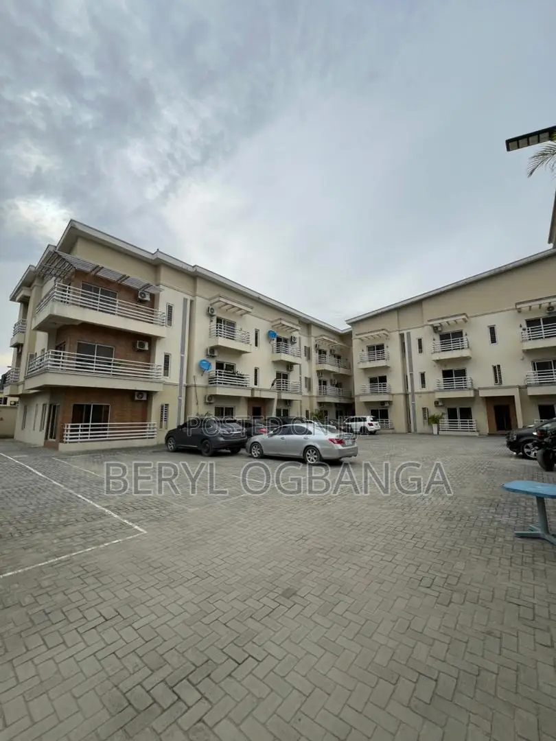 2bdrm Apartment in Abraham Adesanya Estate for rent in Abraham Adesanya Estate