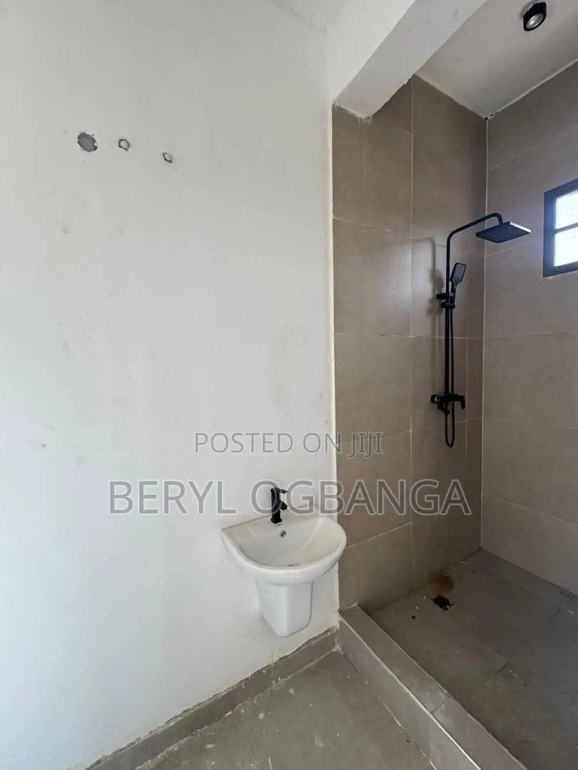 3bdrm Apartment in Ikate for rent in Ikate