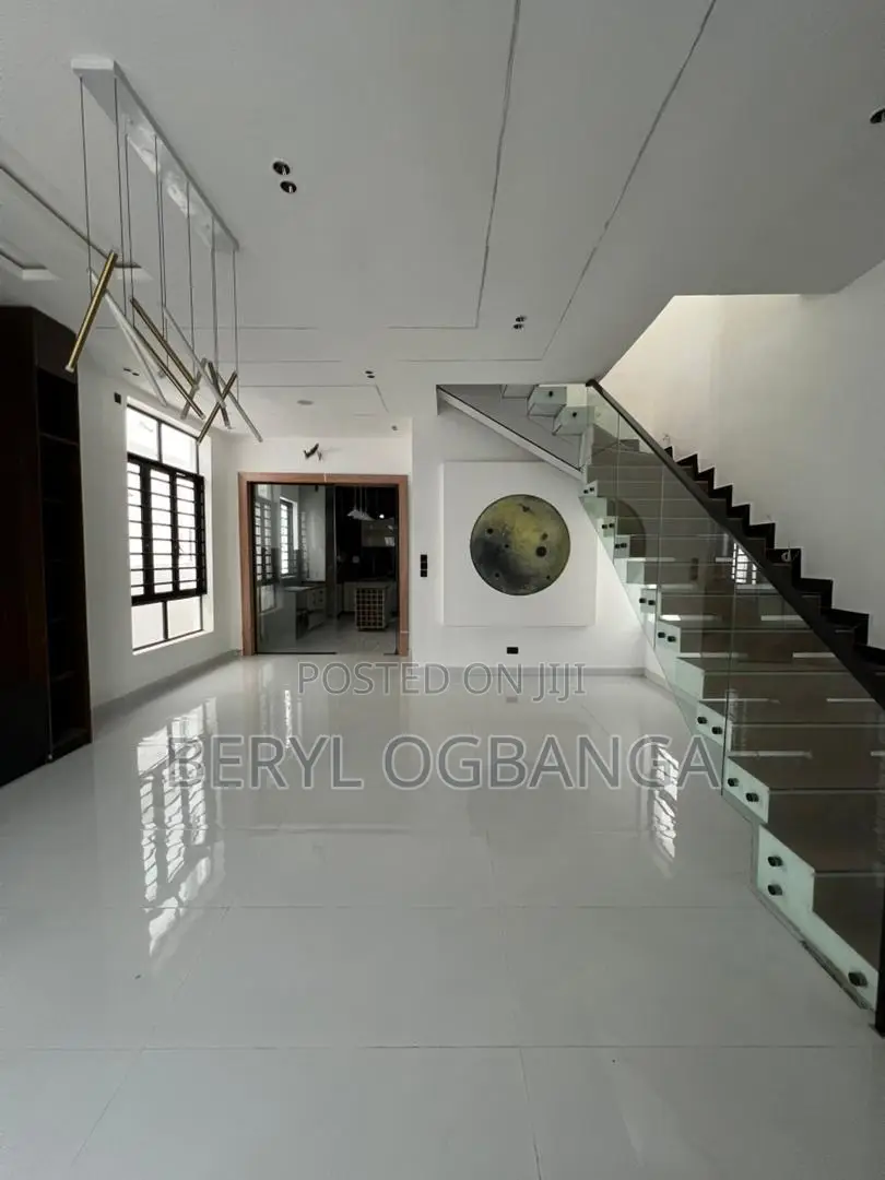 4bdrm Duplex in Lekki Phase 2 for sale in Lekki Phase 2