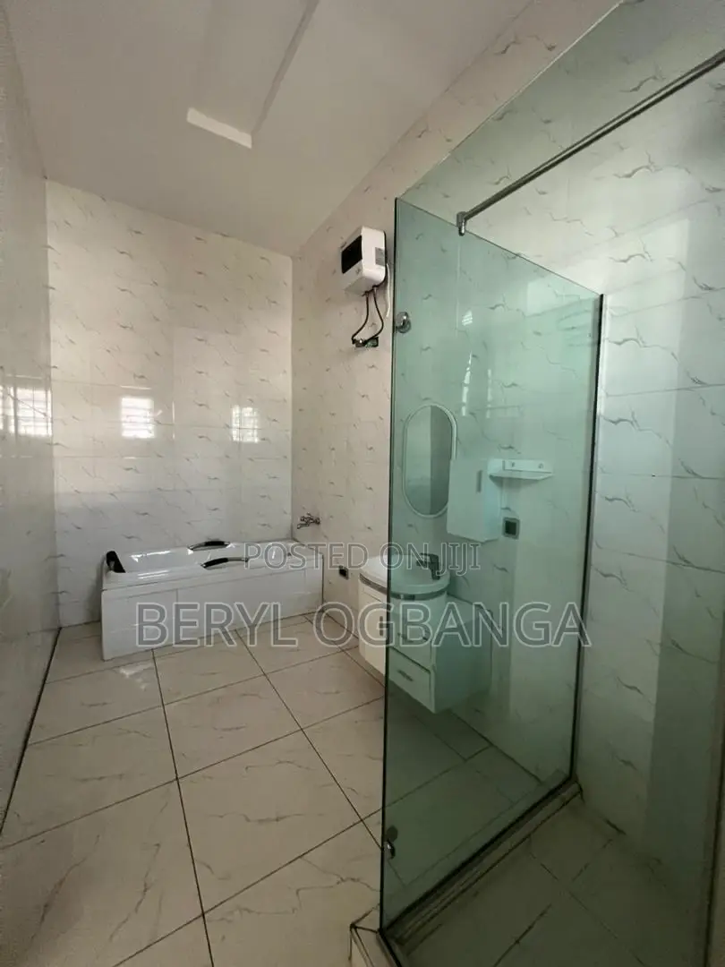 4bdrm Duplex in Ilaje / Lekki for rent in Ilaje / Lekki