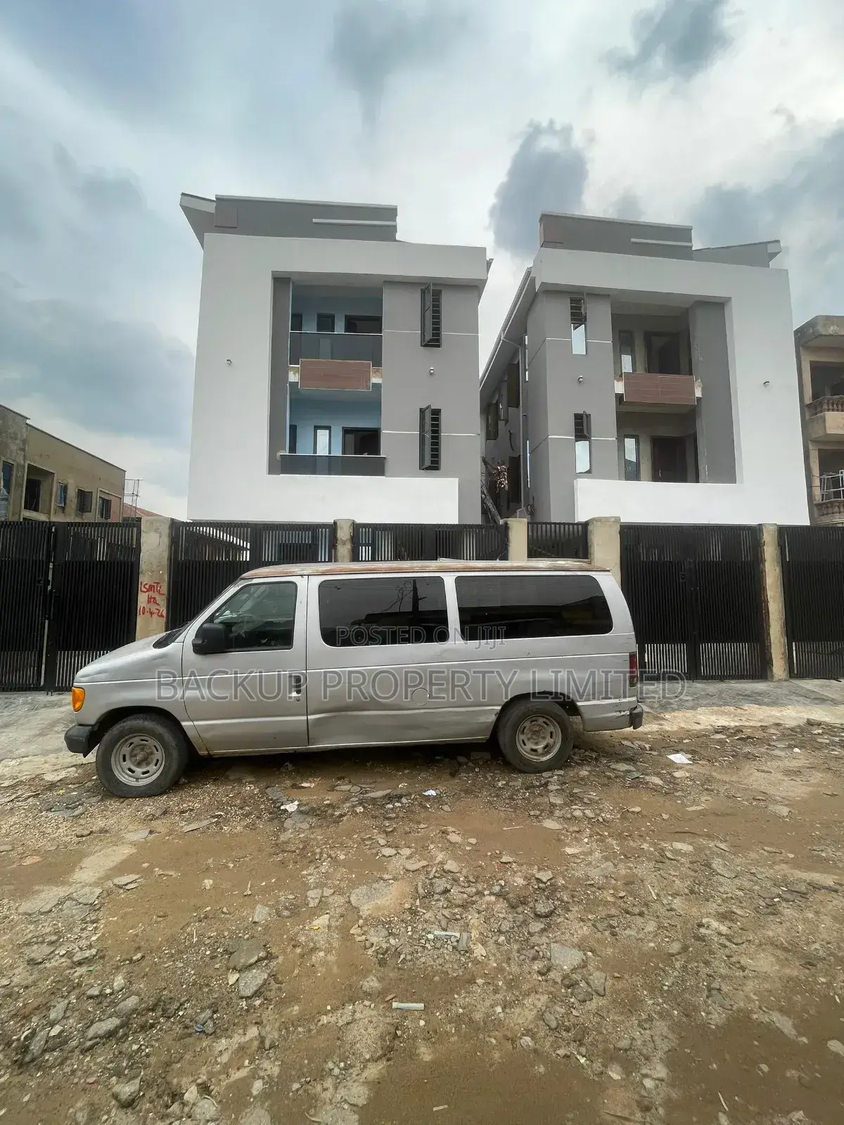 2bdrm Apartment in Soluyi for sale in Soluyi