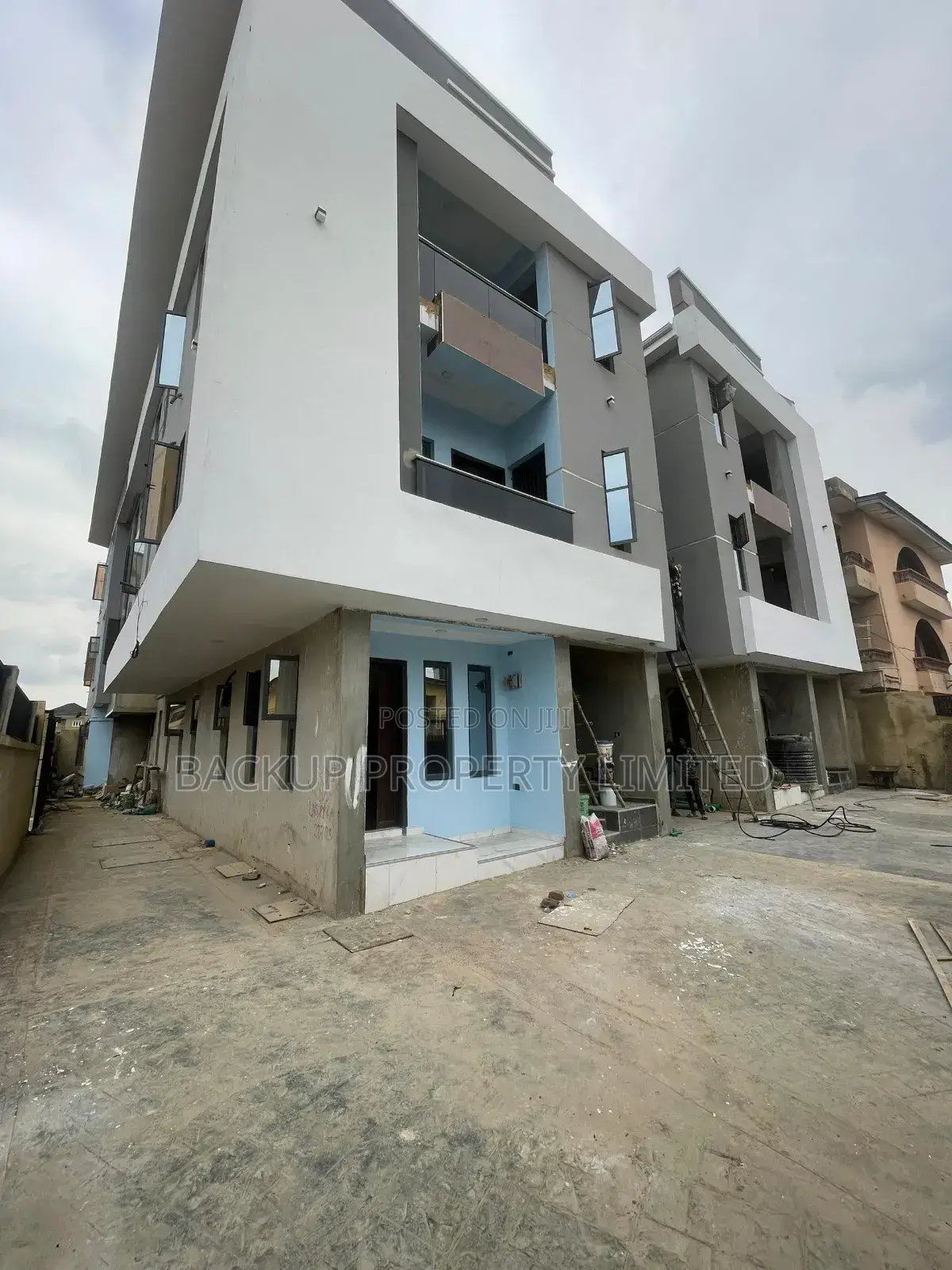 2bdrm Apartment in Soluyi for sale in Soluyi