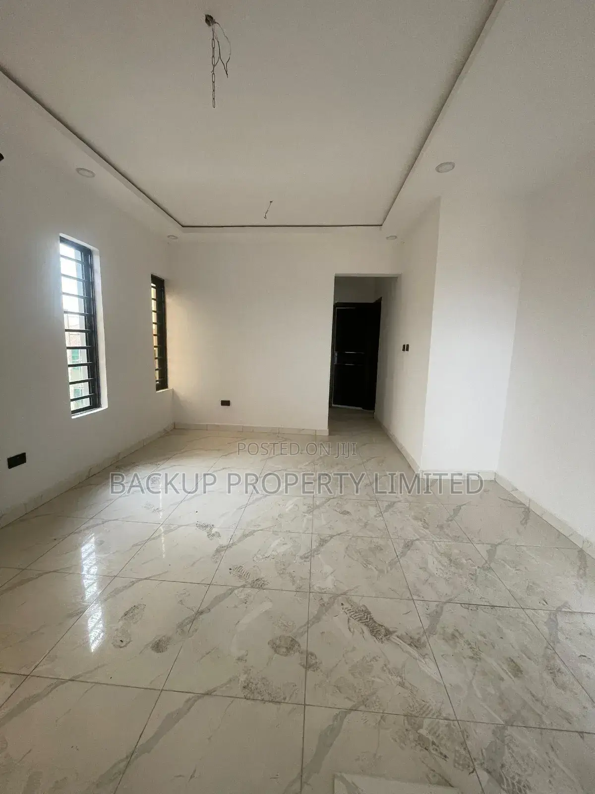 2bdrm Apartment in Soluyi for sale in Soluyi
