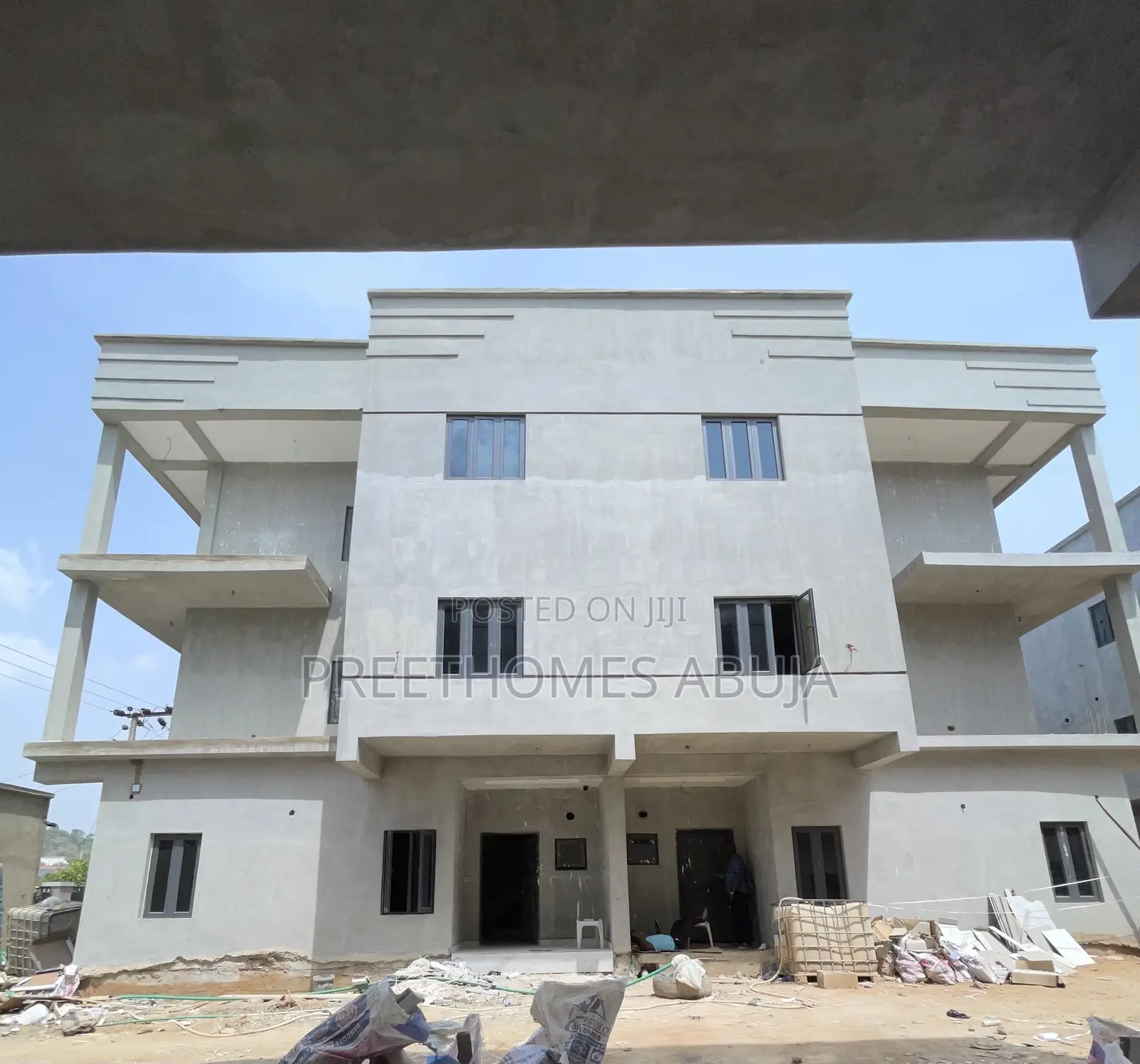 4bdrm Duplex in Life Camp for sale in Life Camp