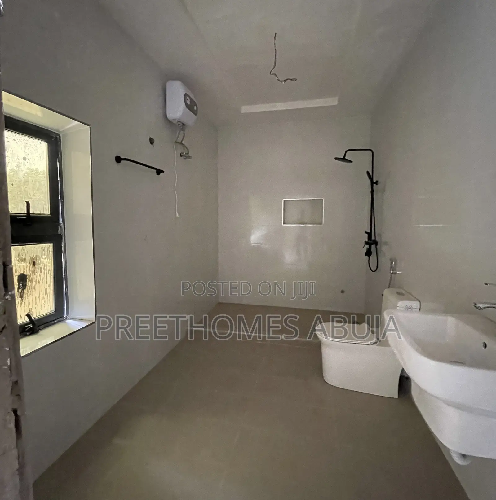 4bdrm Duplex in Life Camp for sale in Life Camp