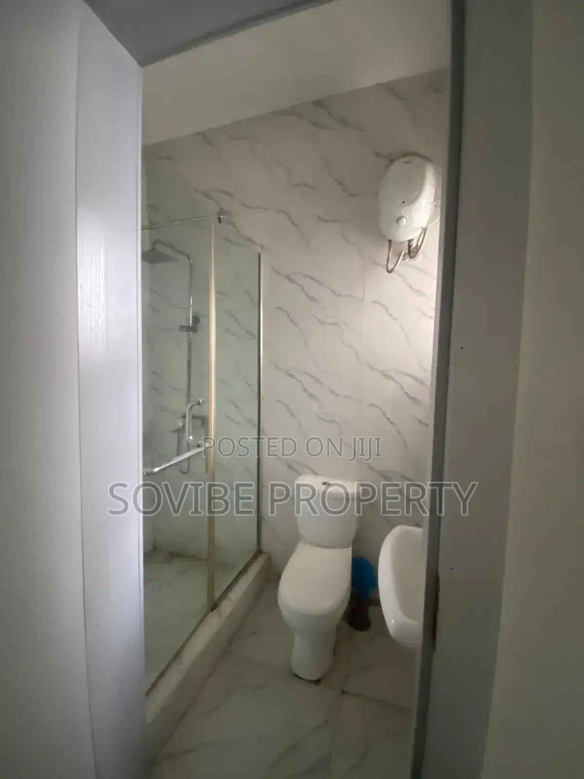 Furnished 4bdrm Duplex in Orchid, Chevron for rent in Chevron