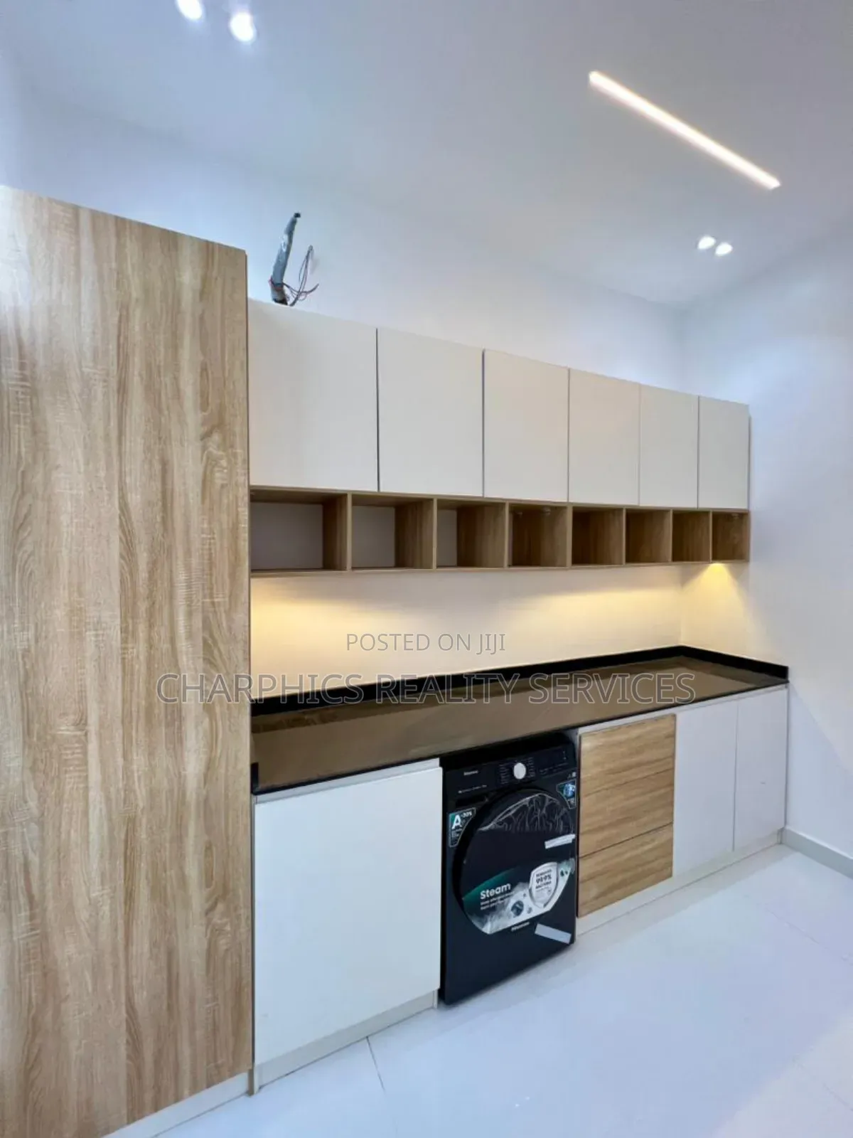 5bdrm Duplex in Lekki Phase 2 for sale in Lekki Phase 2