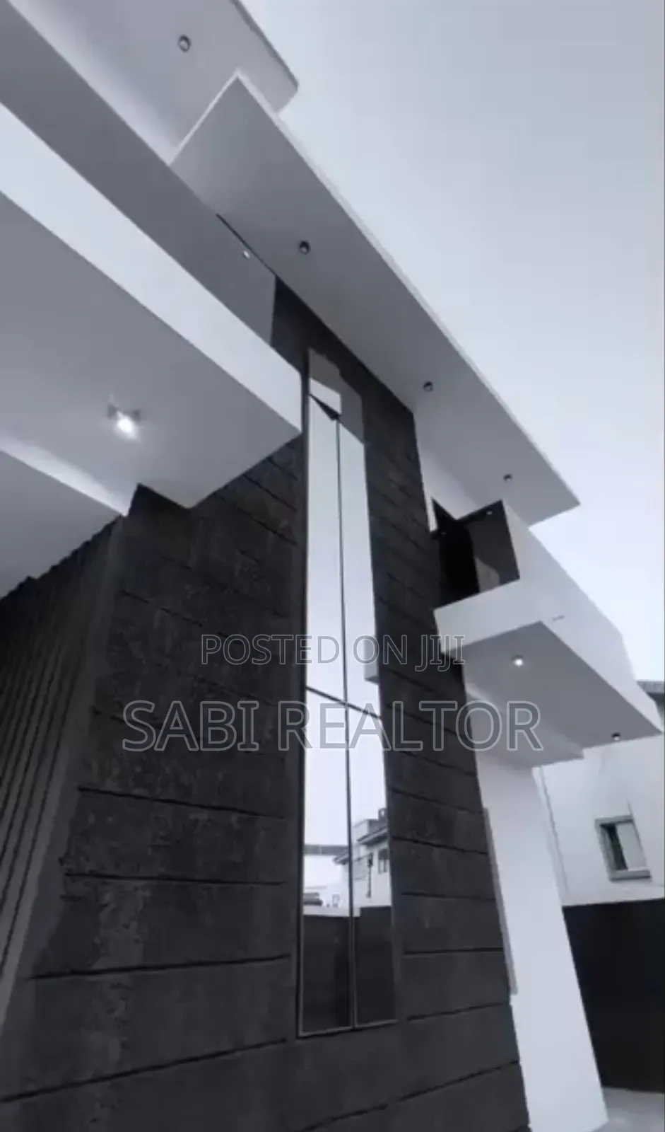 Furnished 5bdrm Duplex in Omole Phase 1 for sale in Omole Phase 1