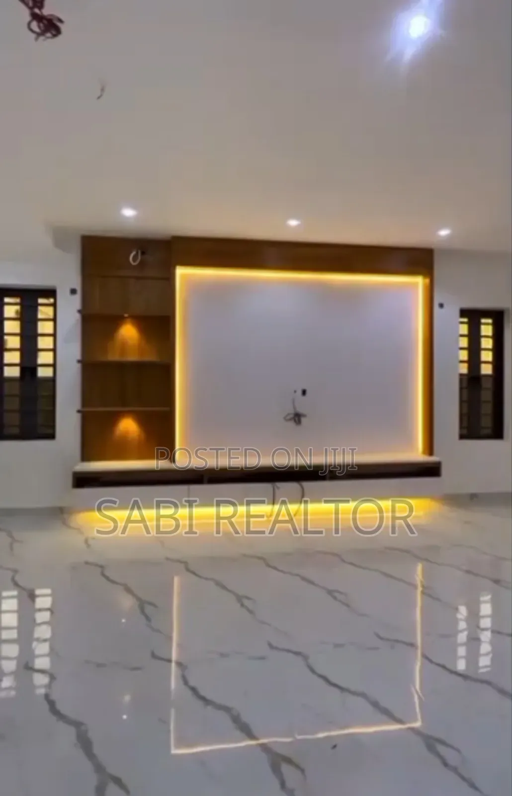 Furnished 5bdrm Duplex in Omole Phase 1 for sale in Omole Phase 1
