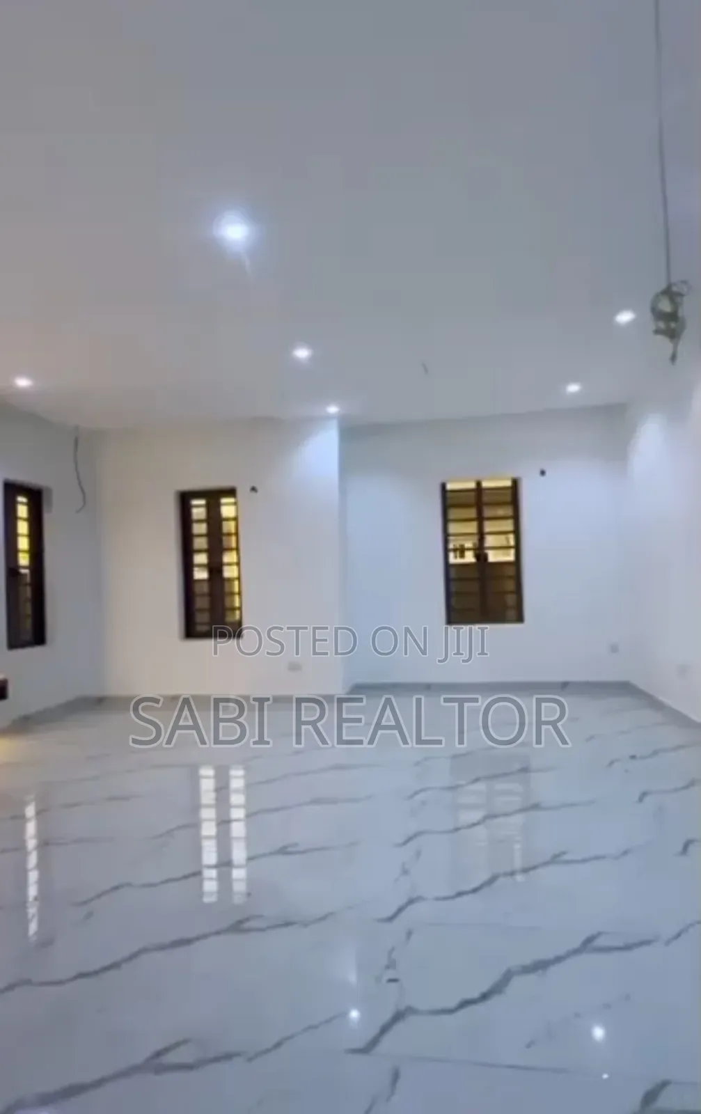 Furnished 5bdrm Duplex in Omole Phase 1 for sale in Omole Phase 1
