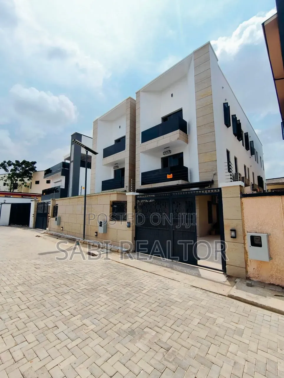 Furnished 5bdrm Duplex in Gra Ikeja for sale in Ikeja GRA
