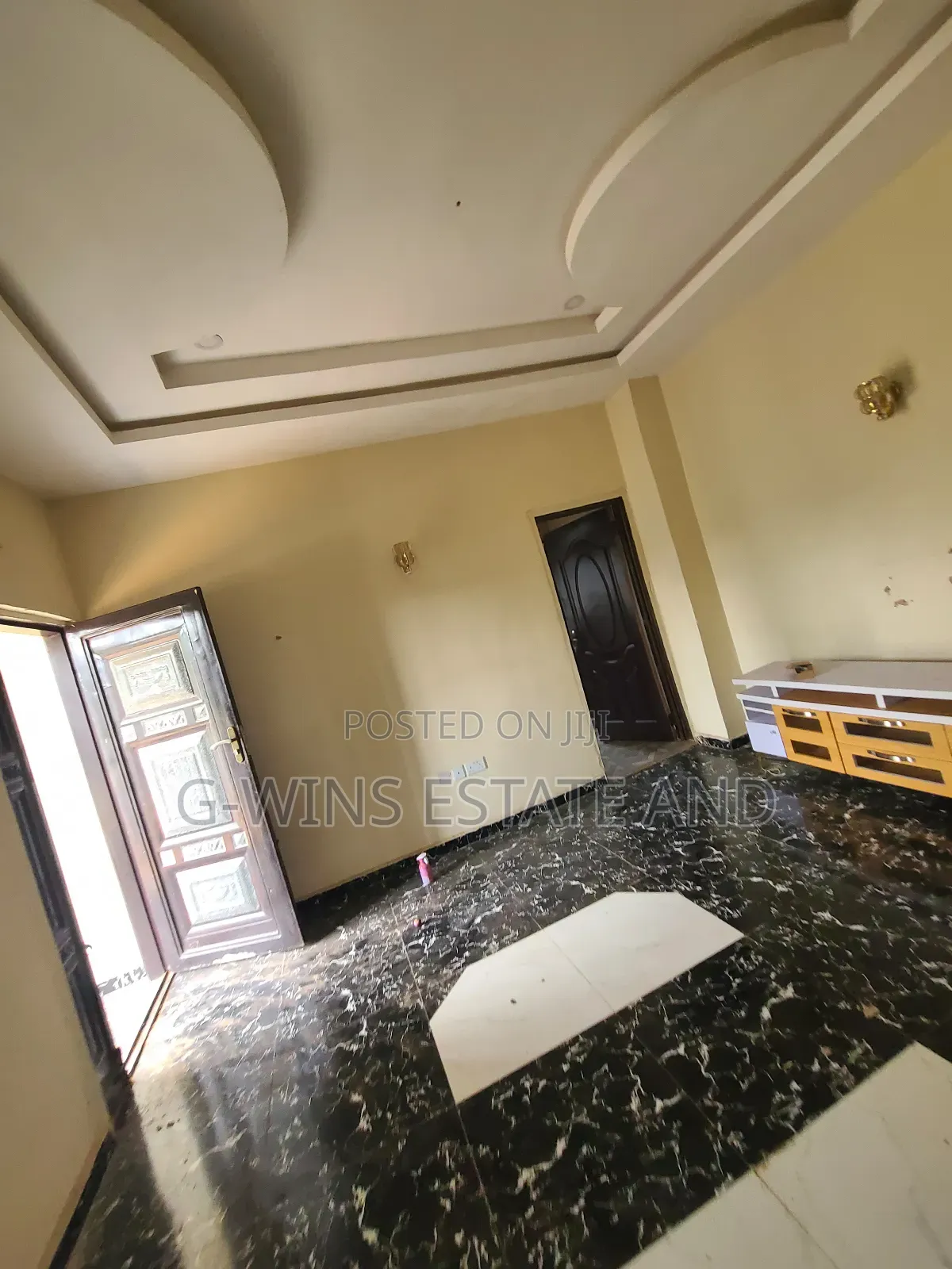 2bdrm Block of Flats in Aruogba Off Airport for rent in Benin City