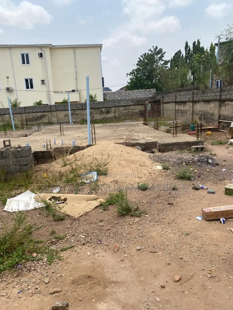 Prime Land for Immediate Development in Durumi