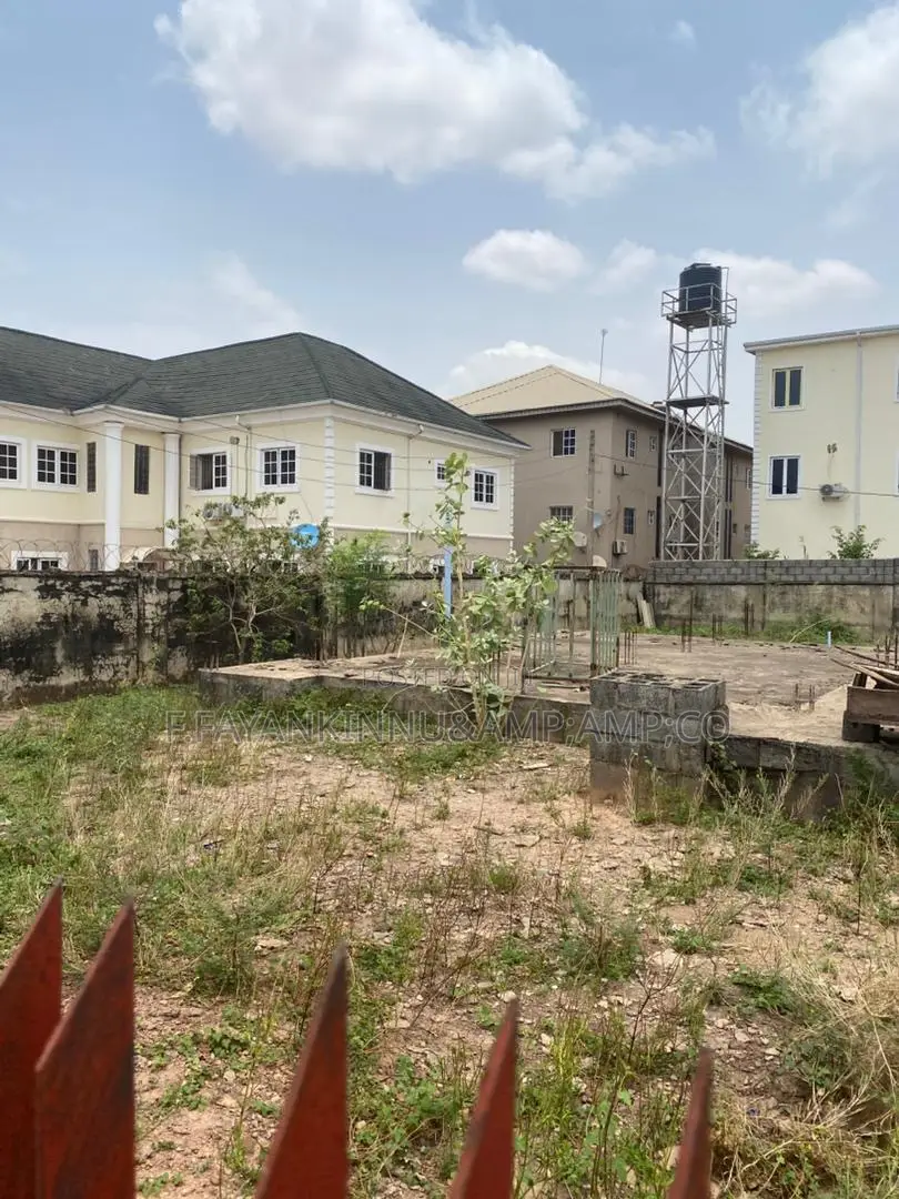 Prime Land for Immediate Development in Durumi