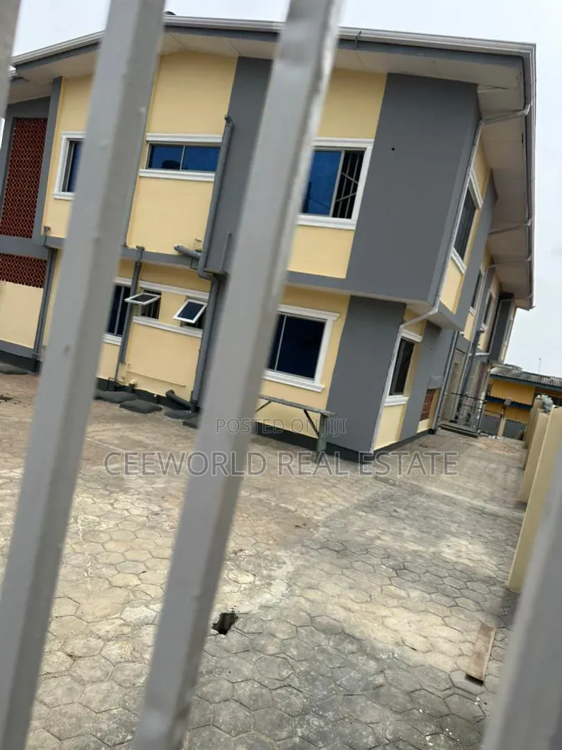 3bdrm Apartment in Ajeigbe Ringroad for rent in Rind Road