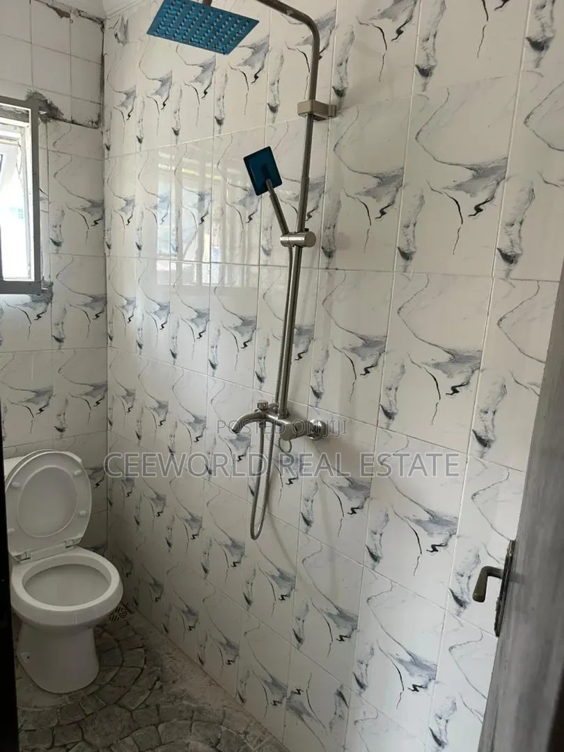 2bdrm Apartment in Ajeigbe Ringroad for rent in Rind Road