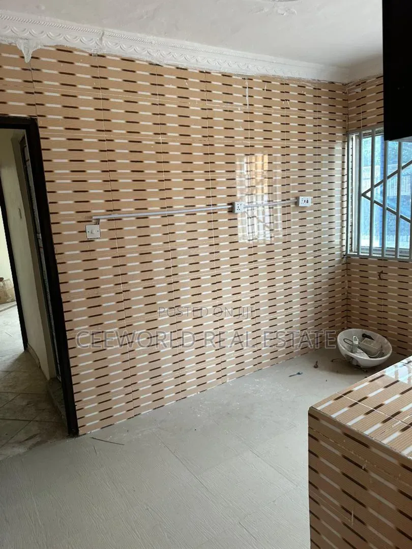 2bdrm Apartment in Ajeigbe Ringroad for rent in Rind Road